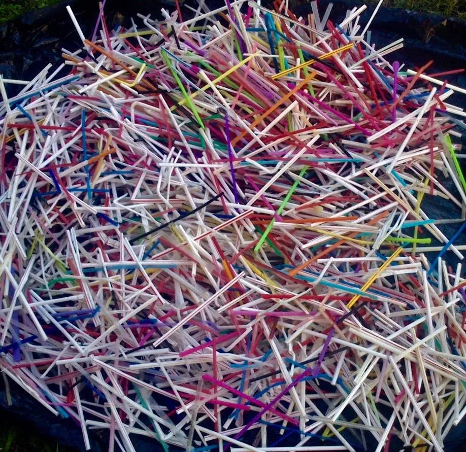 Pile of colorful straws.